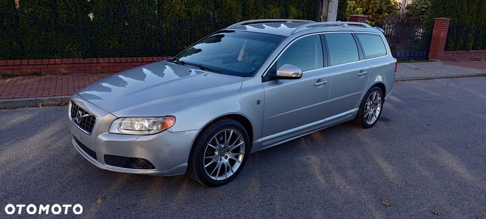 Volvo V70 - 1