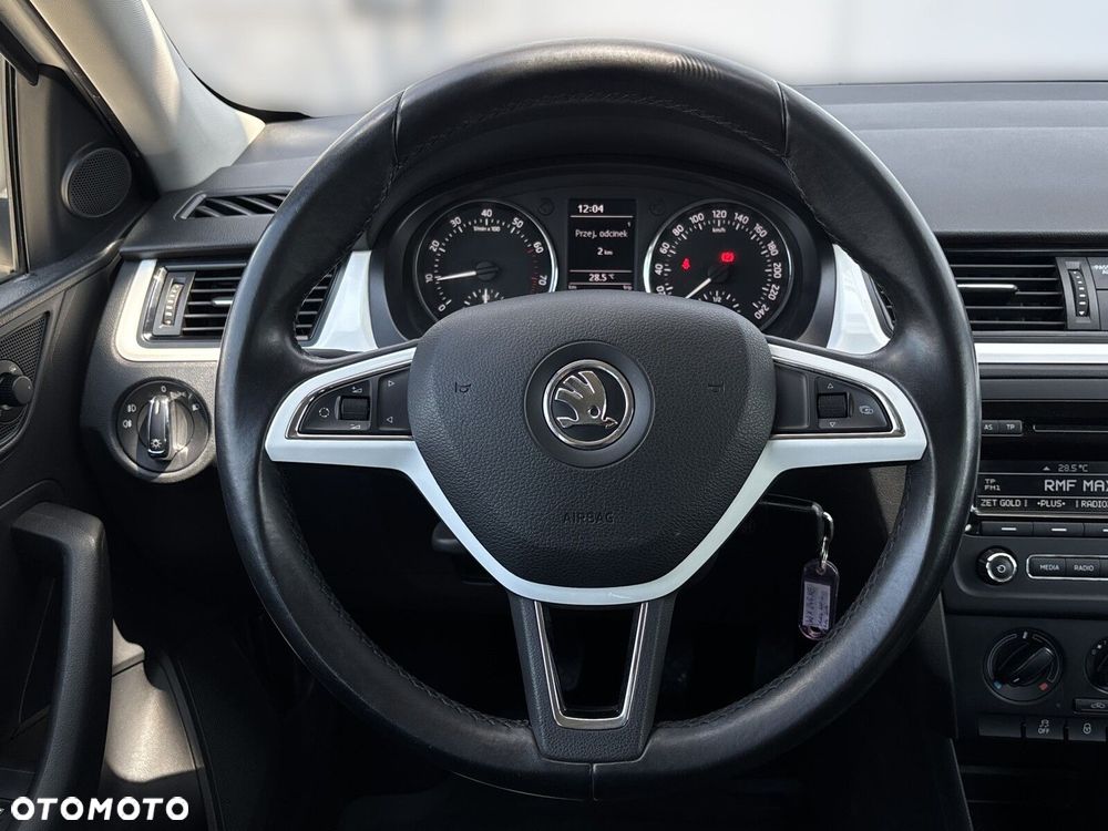 Skoda RAPID 1.2 TSI Ambition - 15