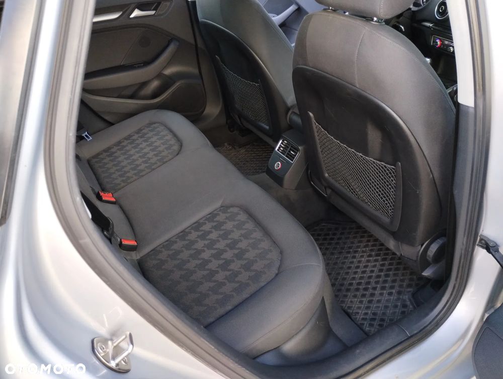 Audi A3 Sportback 1.6 TDI - 14