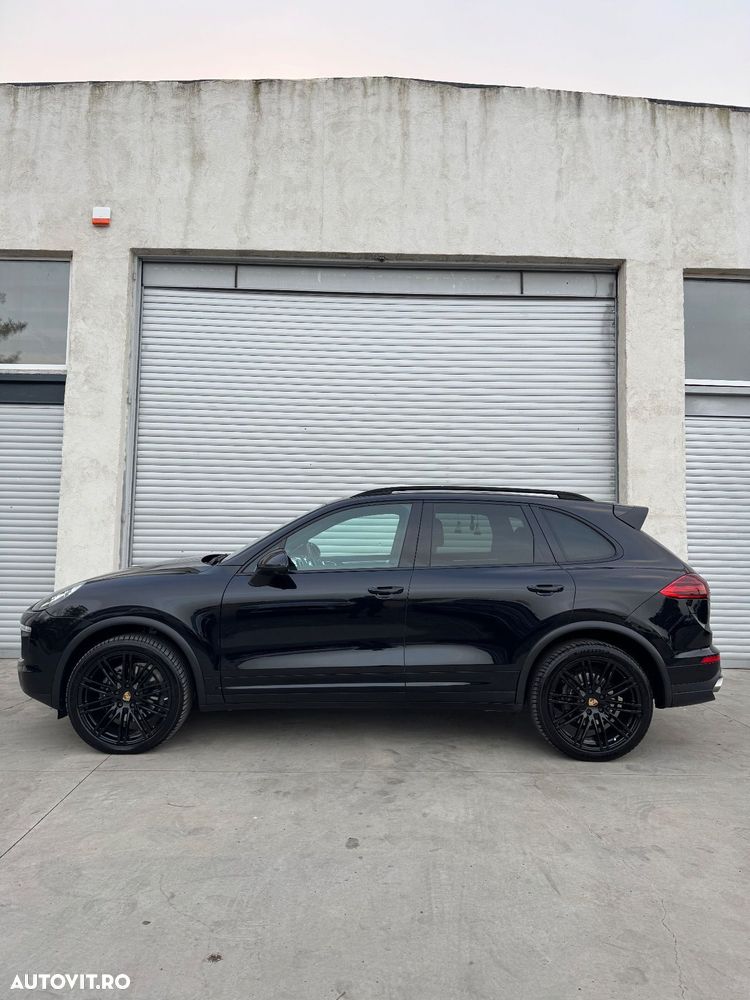 Porsche Cayenne 3.0 L - 3