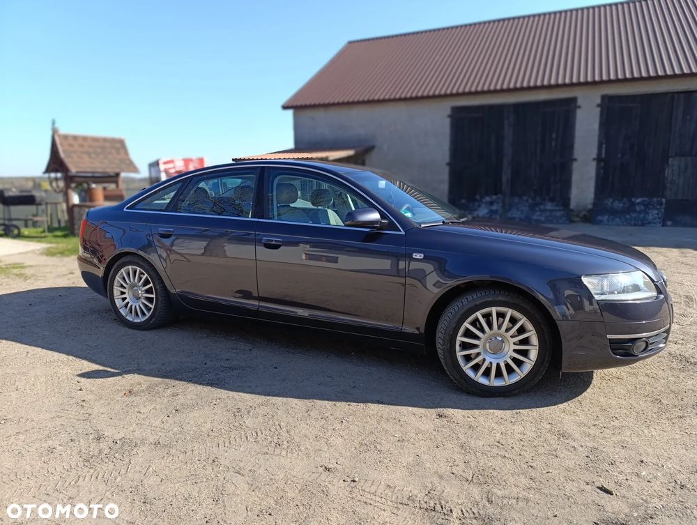 Audi A6 Limousine 2.4 - 5