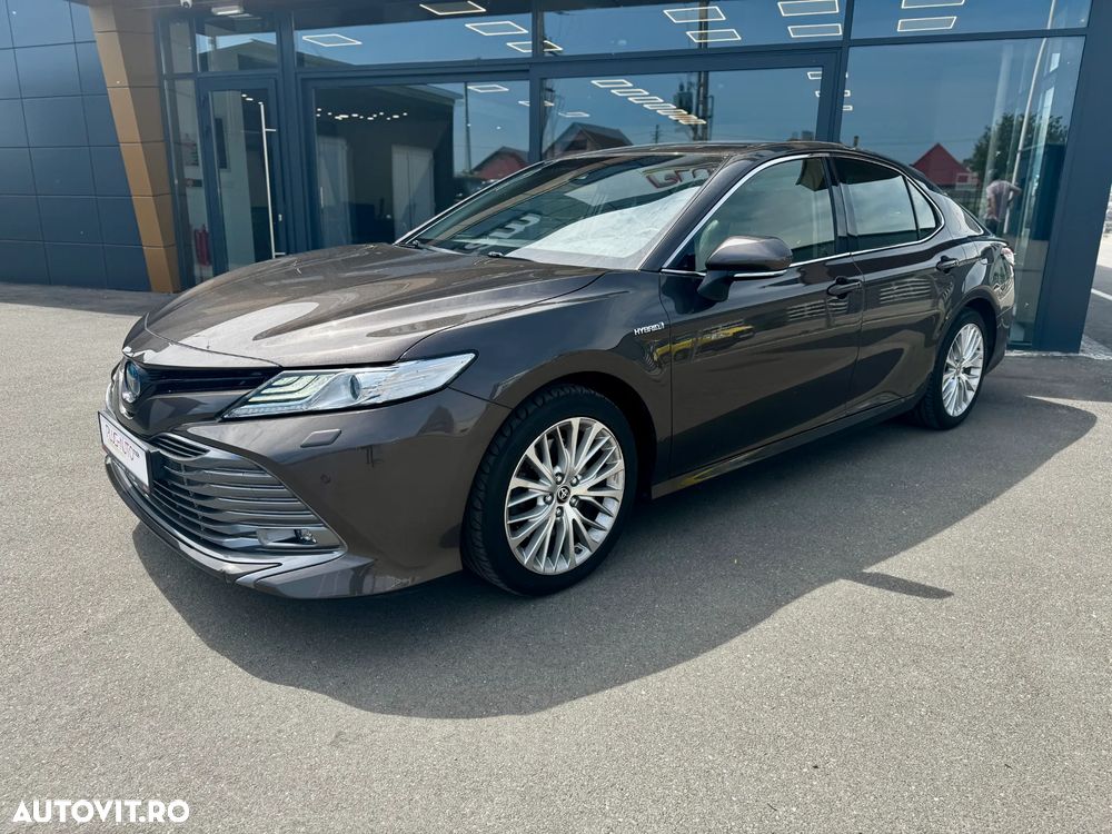 Toyota Camry 2.5 Exclusive - 4