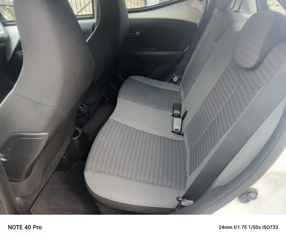 Toyota Aygo 1.0 VVT-i JBL Edition - 12
