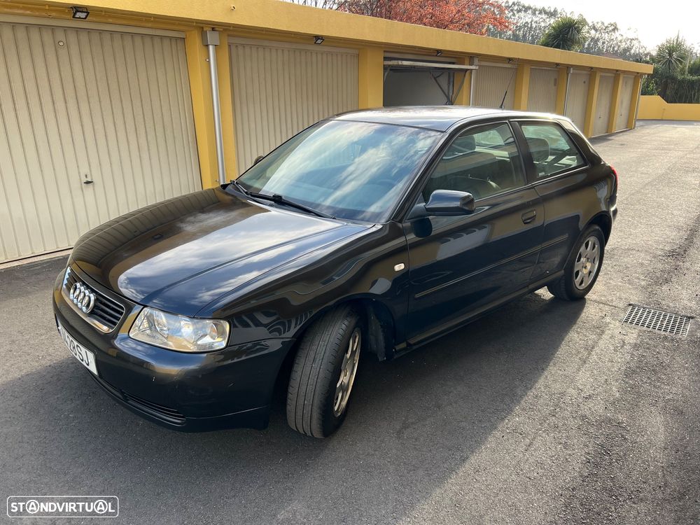 Audi A3 1.6 Ambiente - 2