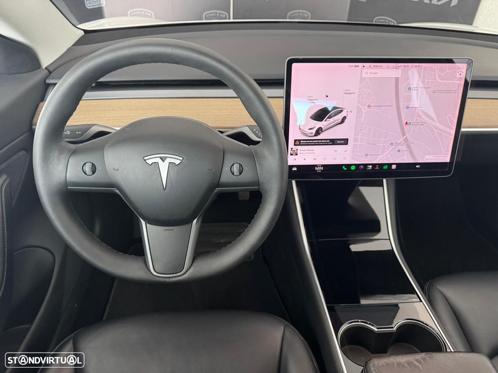 Tesla Model 3 - 13