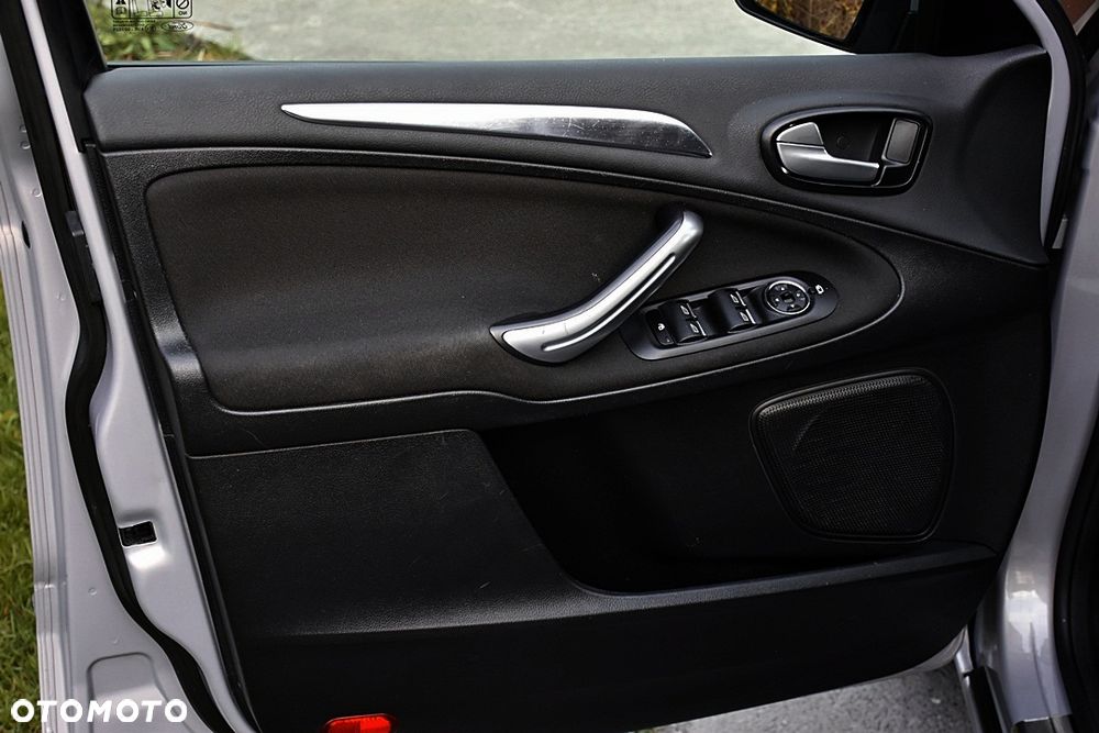 Ford S-Max 2.0 TDCi DPF Business Edition - 28