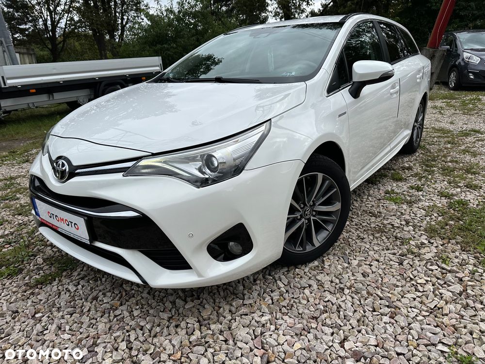 Toyota Avensis 1.8 Selection