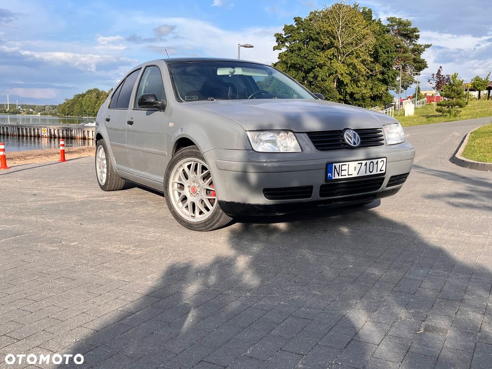 Volkswagen Bora 1.9 TDI 4 Mot - 2