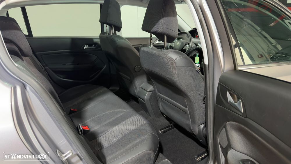 Peugeot 308 130 e-THP Stop & Start Allure - 14