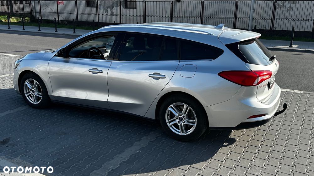 Ford Focus 1.5 TDCi Trend Sport PowerShift - 7