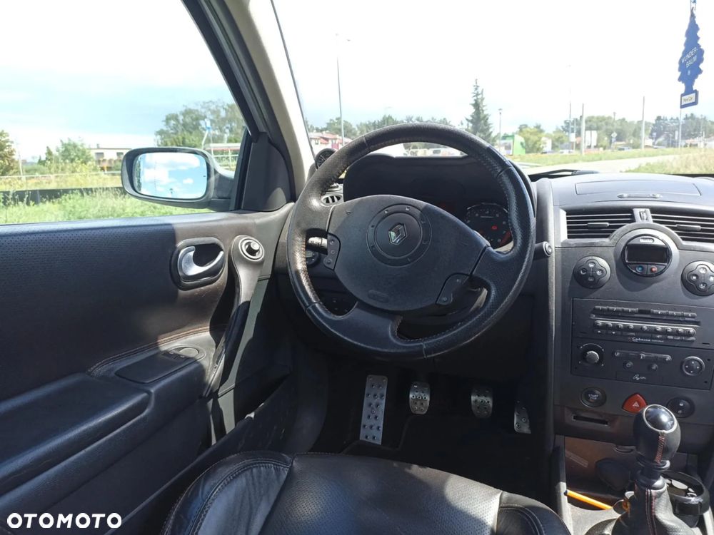 Renault Megane Sport - 13