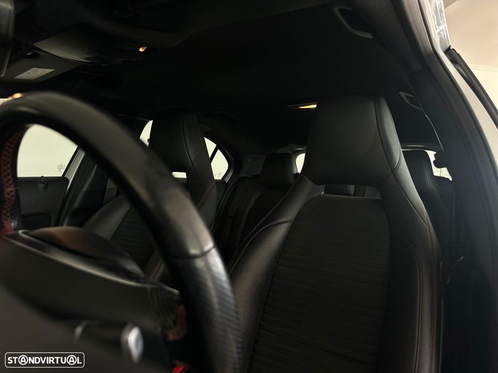 Mercedes-Benz A 180 d AMG Line - 26