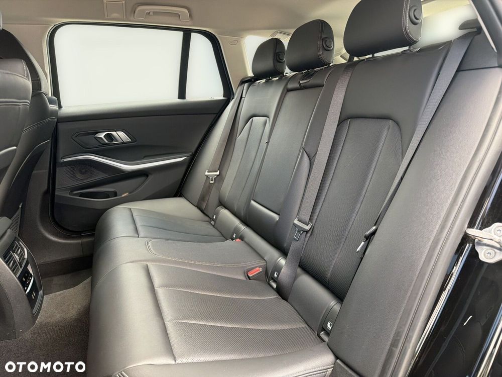 BMW Seria 3 - 13