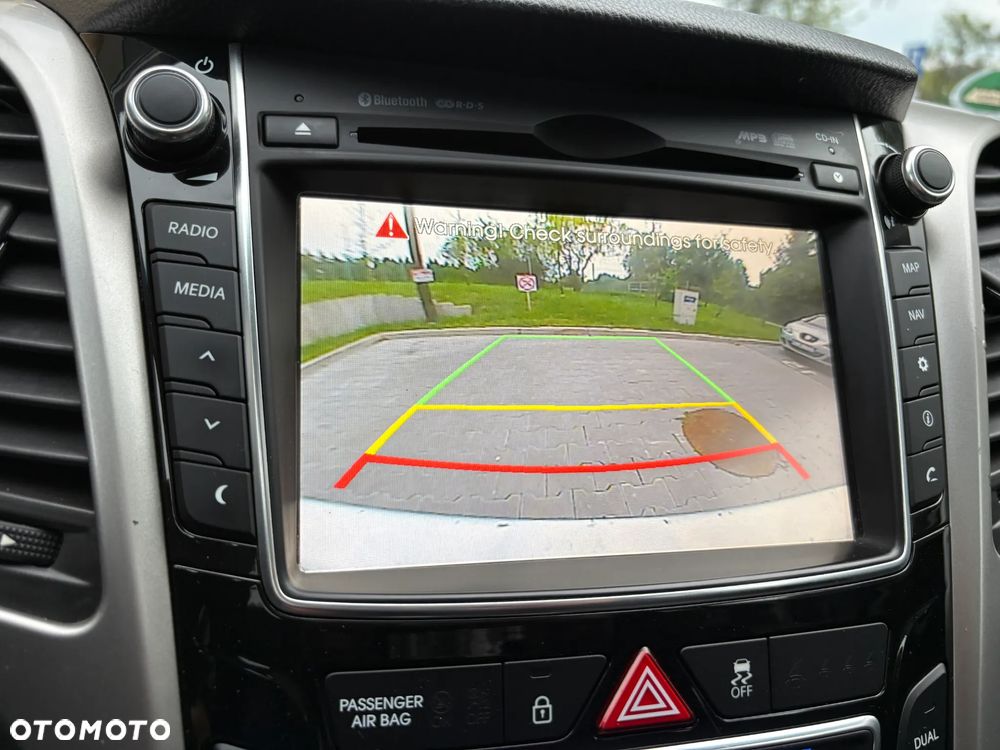 Hyundai i30 1.6 GDI Premium - 22