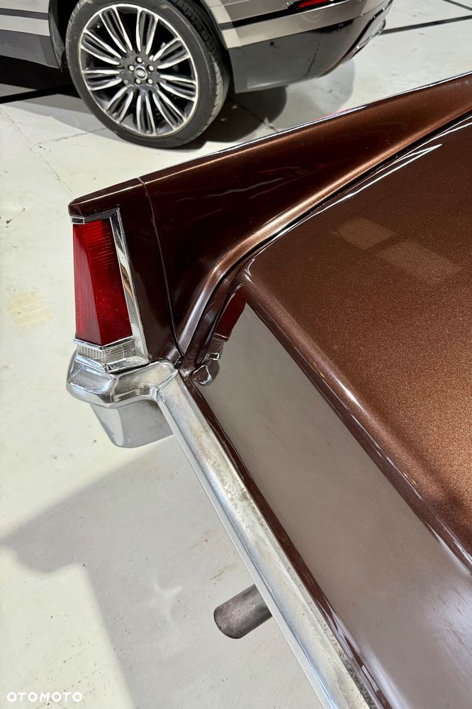 Cadillac Deville - 11