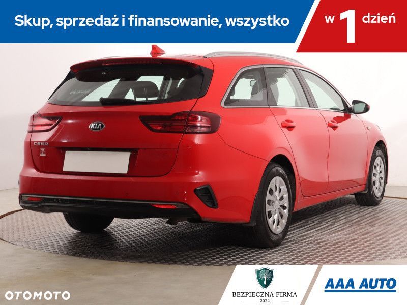 Kia Ceed - 7