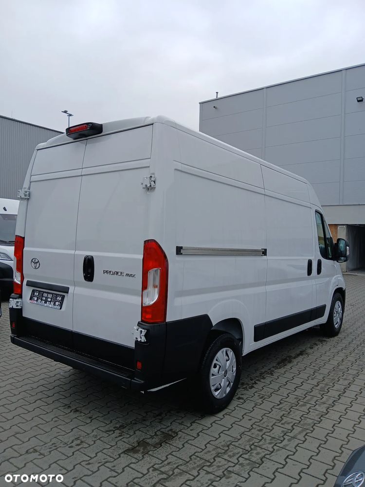 Toyota Proace MAX - 4