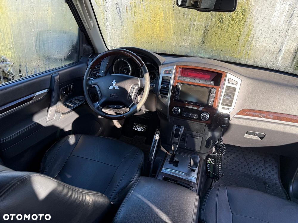 Mitsubishi Pajero 3.2 DID Dakar - 25