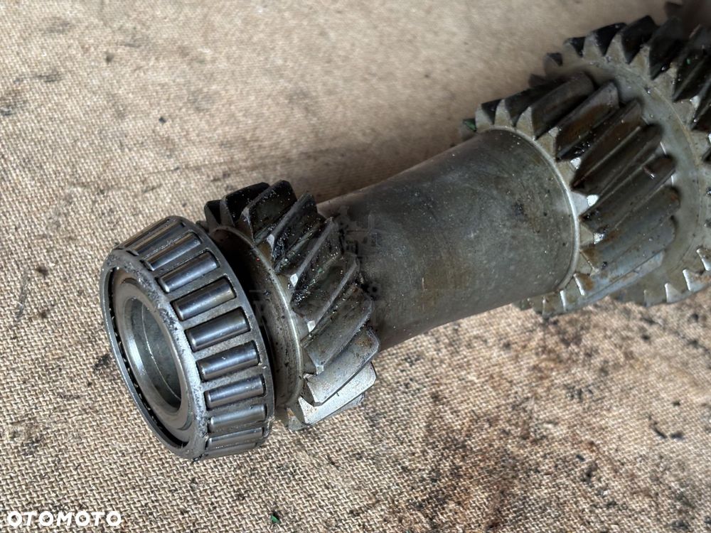 John Deere 6100 6200 6300 6400 6500 6600 Wał Napędowy L101006 L78967 - 2