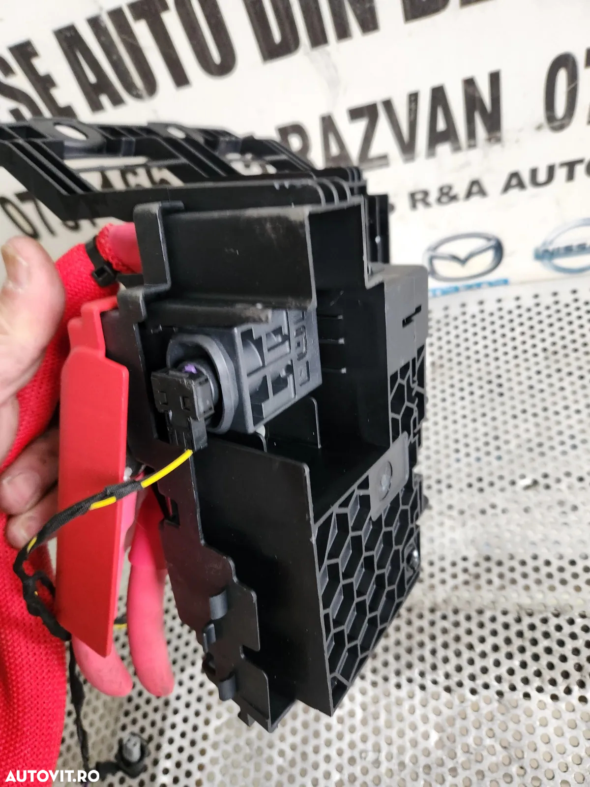 Borna Baterie Plus Minus Capsa Pirotehnica IBS Bmw X3 X4 G01 G02 Cod    Dezmembrez Bmw X3 G01 - Dez - 6