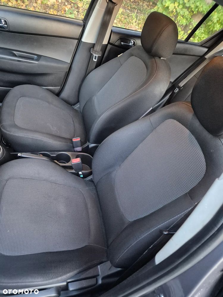 Hyundai i20 1.25 Comfort - 20