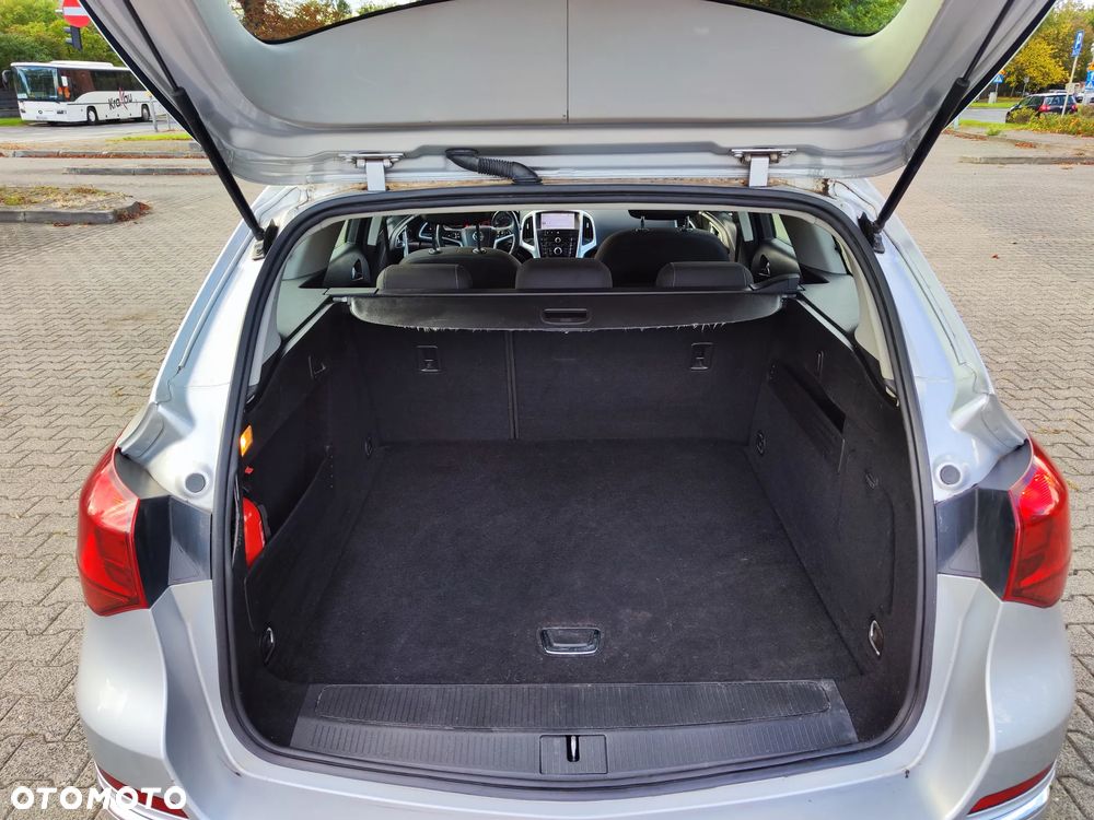 Opel Astra 1.4 T Cosmo - 10