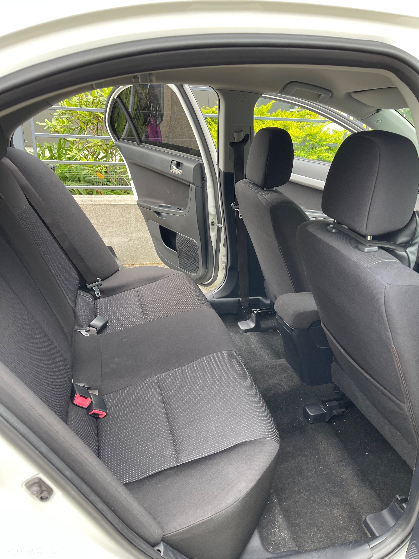 Mitsubishi Lancer 1.8 Invite - 19