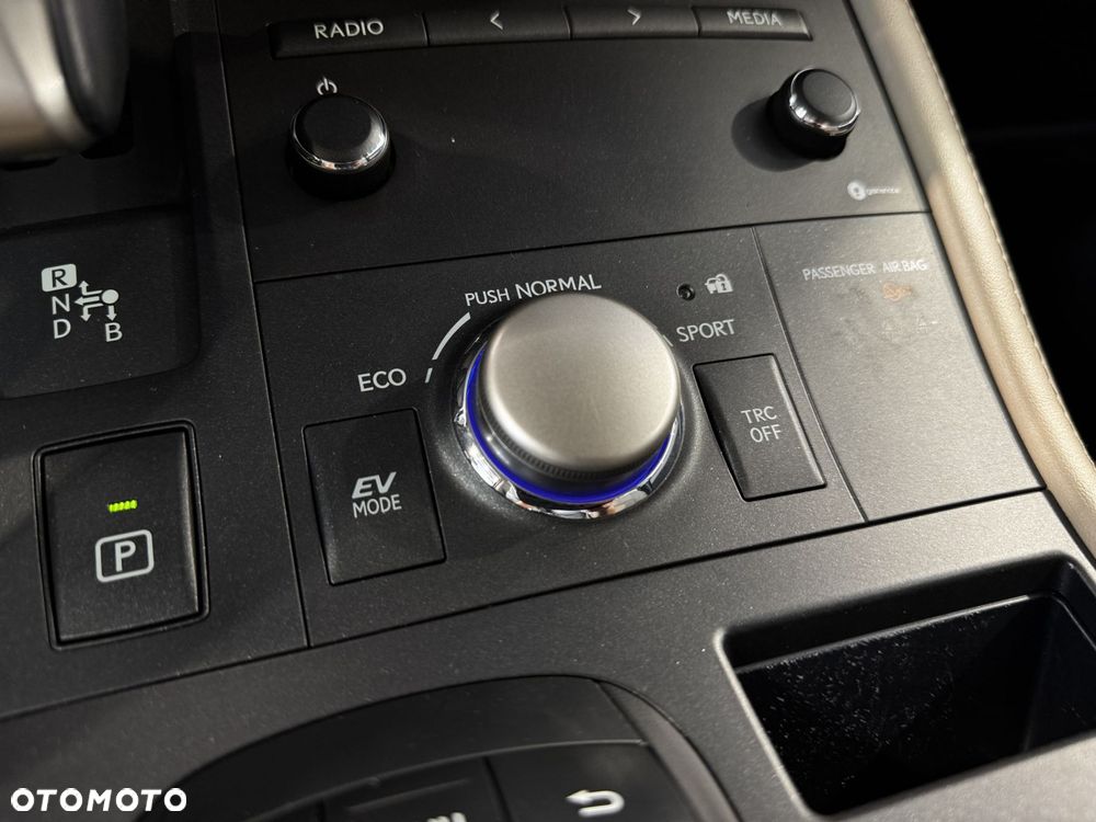 Lexus CT - 25