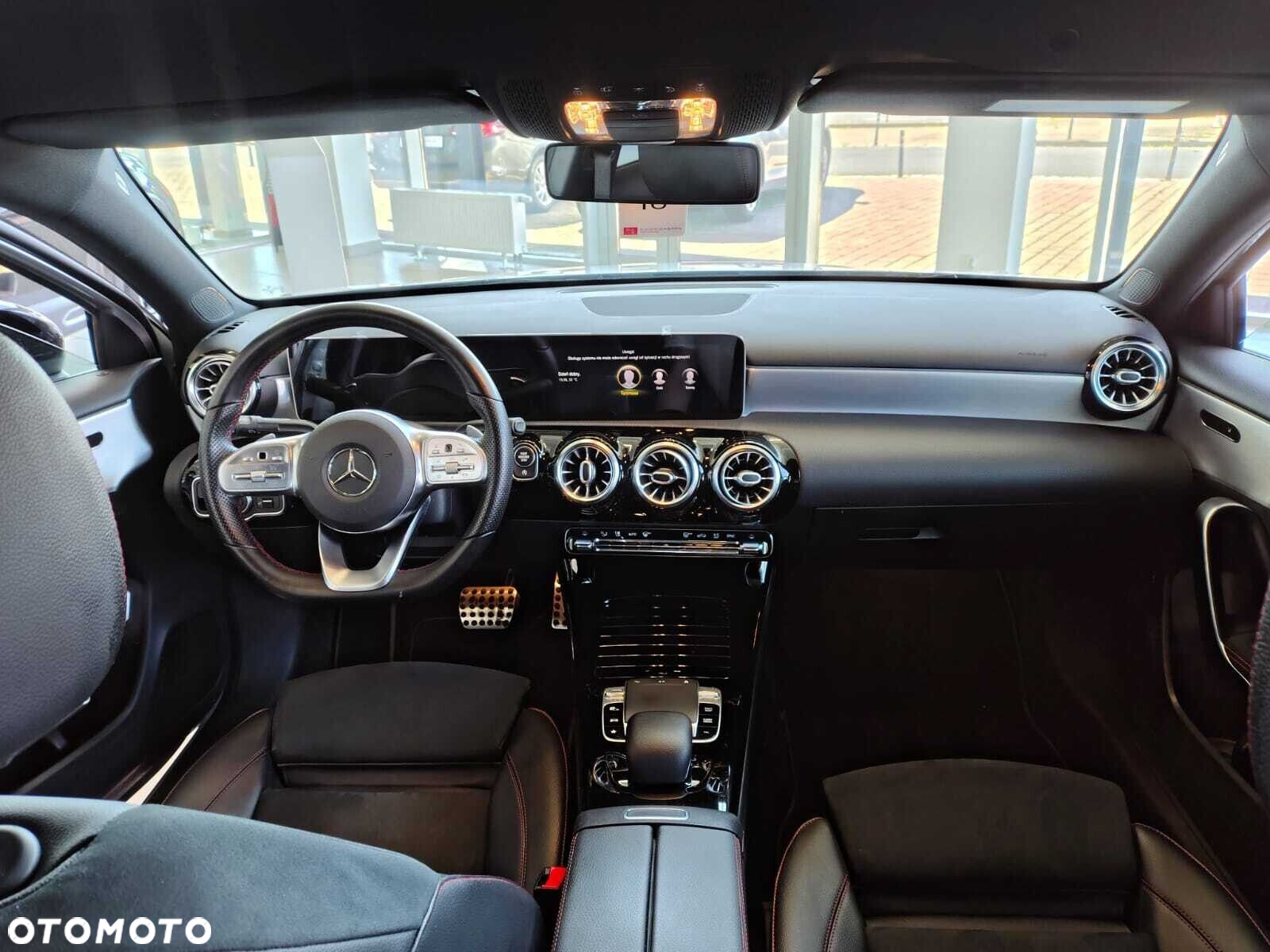 Mercedes-Benz Klasa A 200 AMG Line 7G-DCT - 15