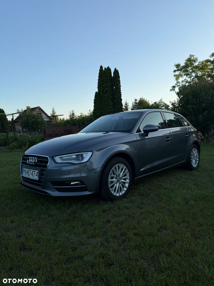 Audi A3 Sportback - 1