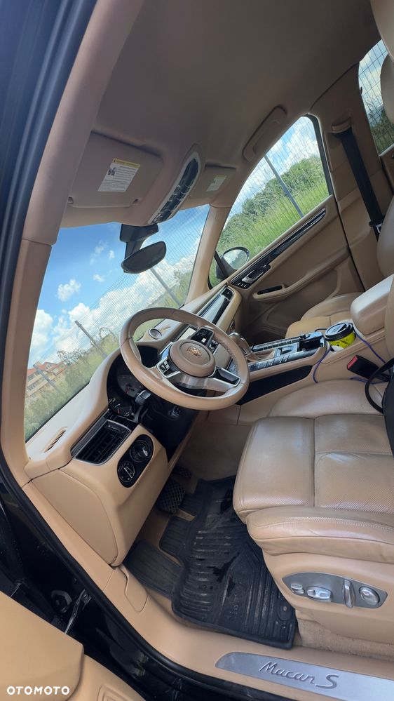 Porsche Macan - 8