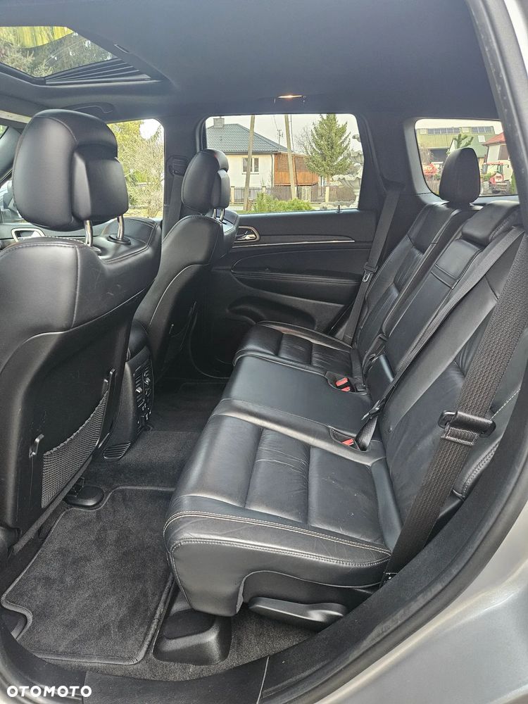 Jeep Grand Cherokee - 11