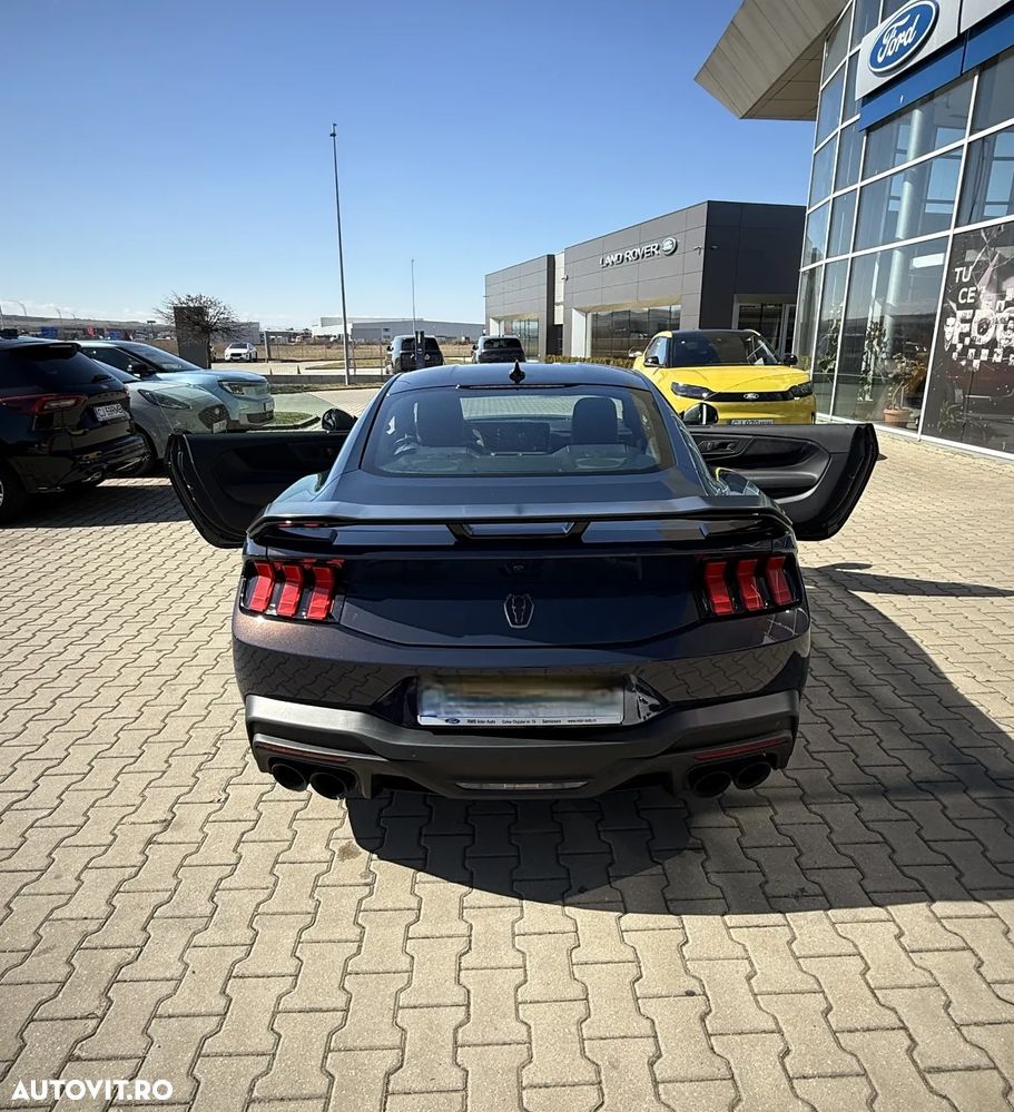 Ford Mustang 5.0 V8 Aut. Dark Horse - 11