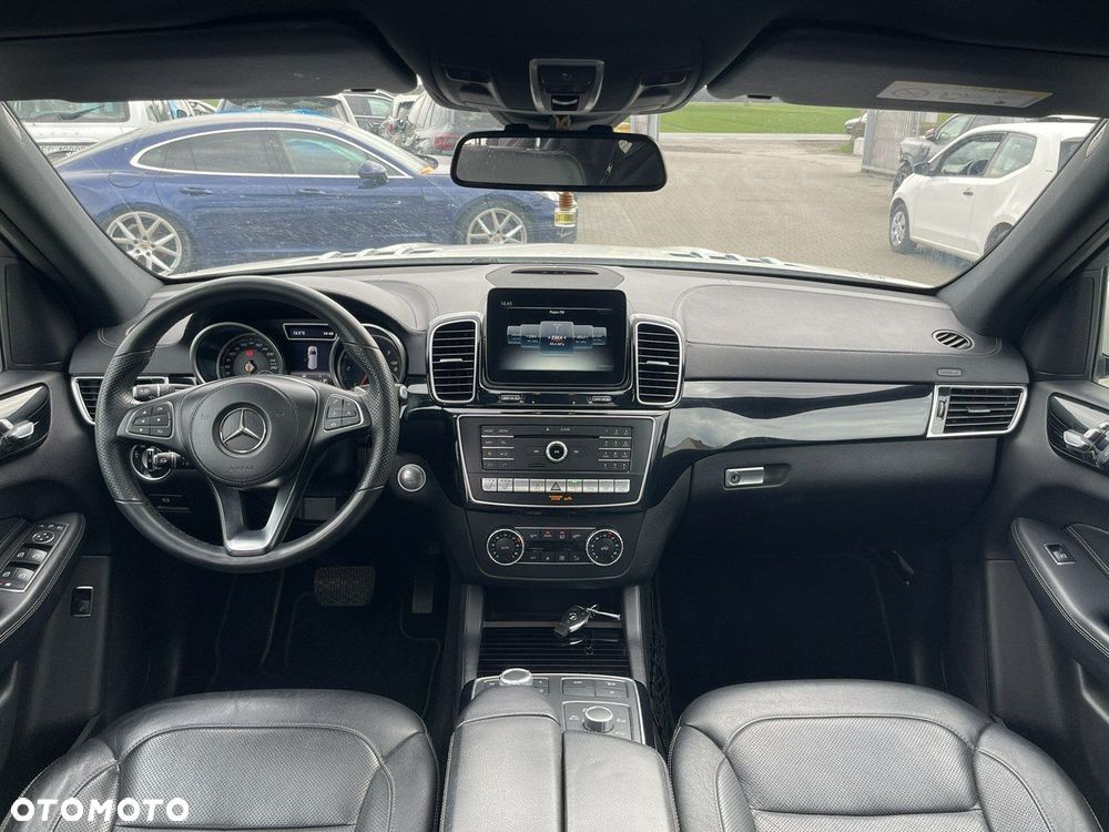Mercedes-Benz GLS 350 d 4Matic 9G-TRONIC AMG Line - 9