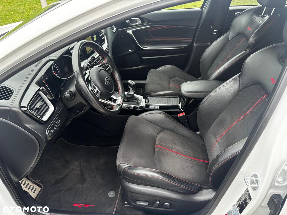 Kia Ceed 1.6 T-GDI GT XL - 9