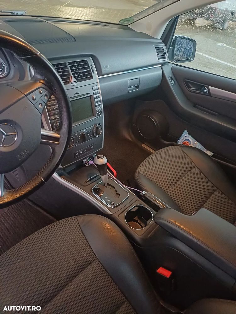 Mercedes-Benz B 200 - 7