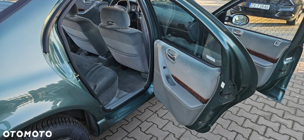 Chrysler Stratus - 19