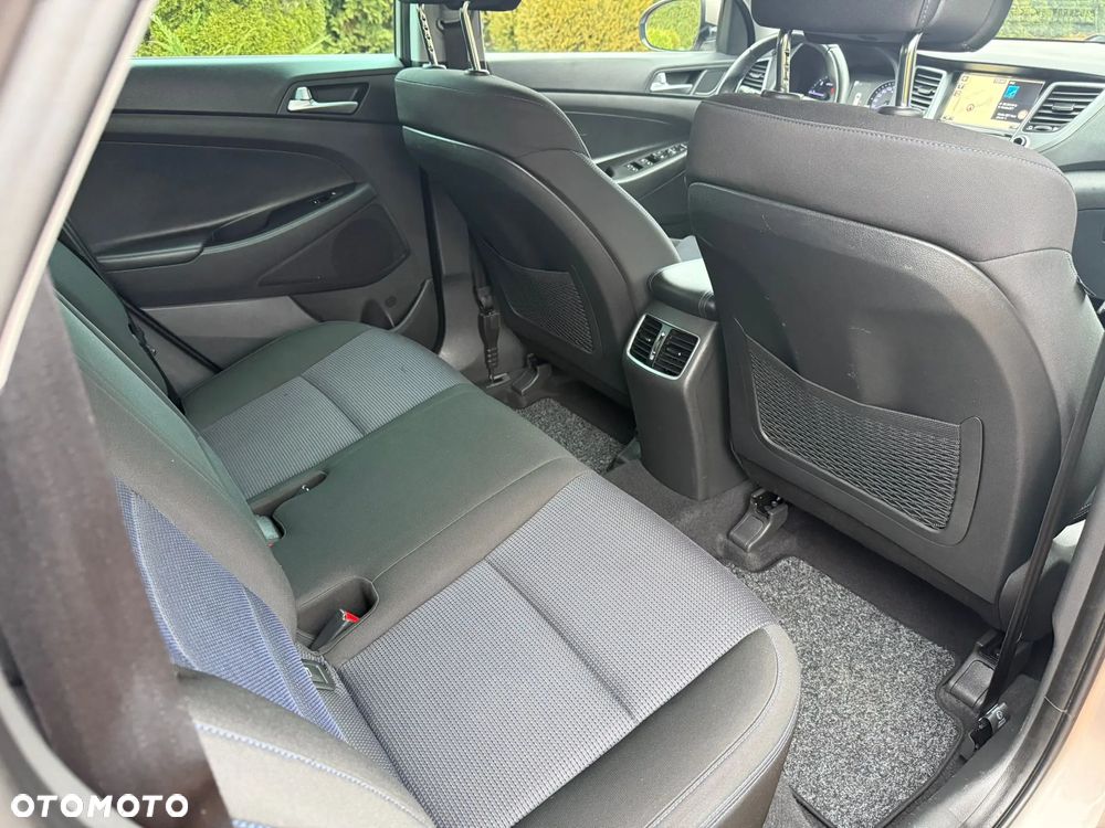 Hyundai Tucson 2.0 CRDI 4WD Automatik Style - 17