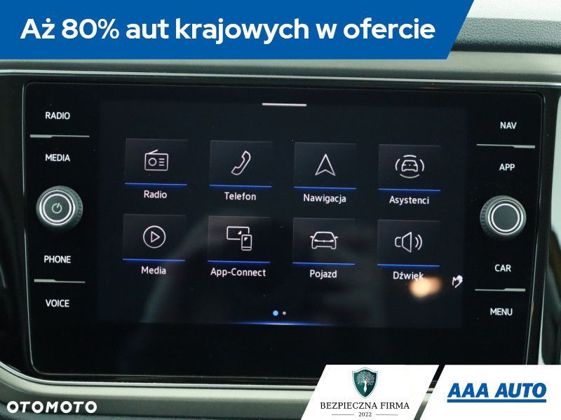 Volkswagen T-Roc - 11