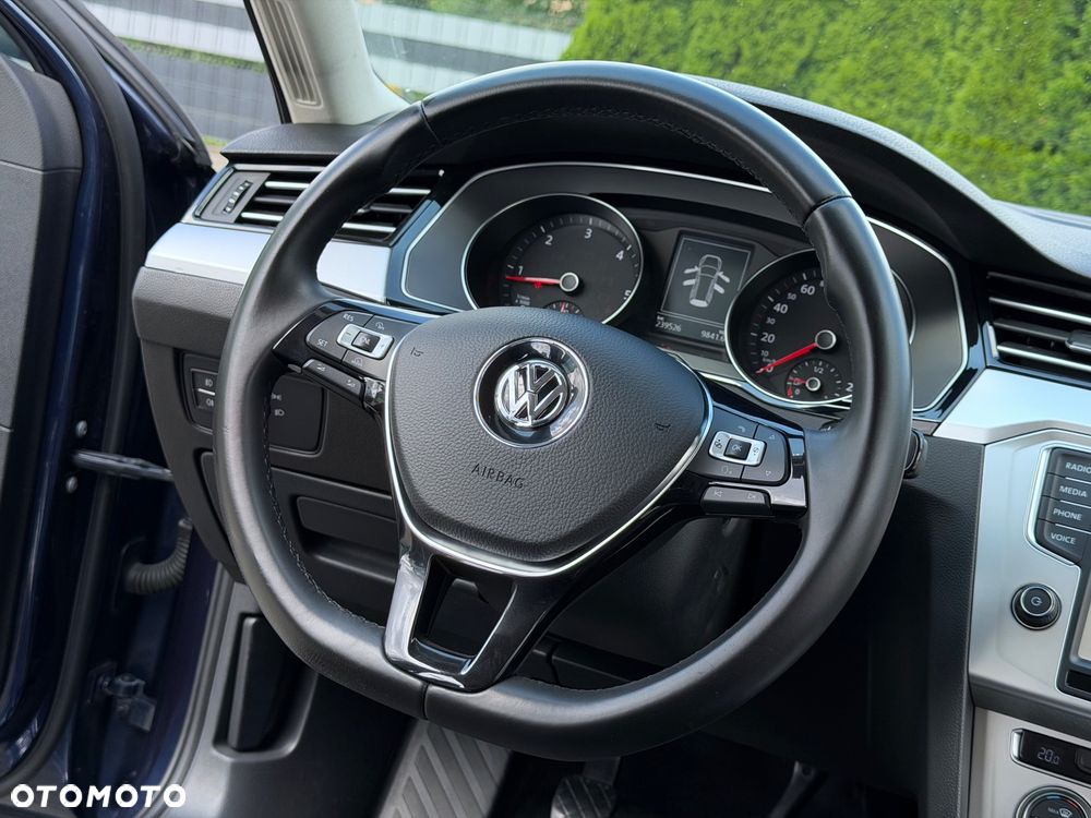 Volkswagen Passat 2.0 TDI BMT Comfortline - 19