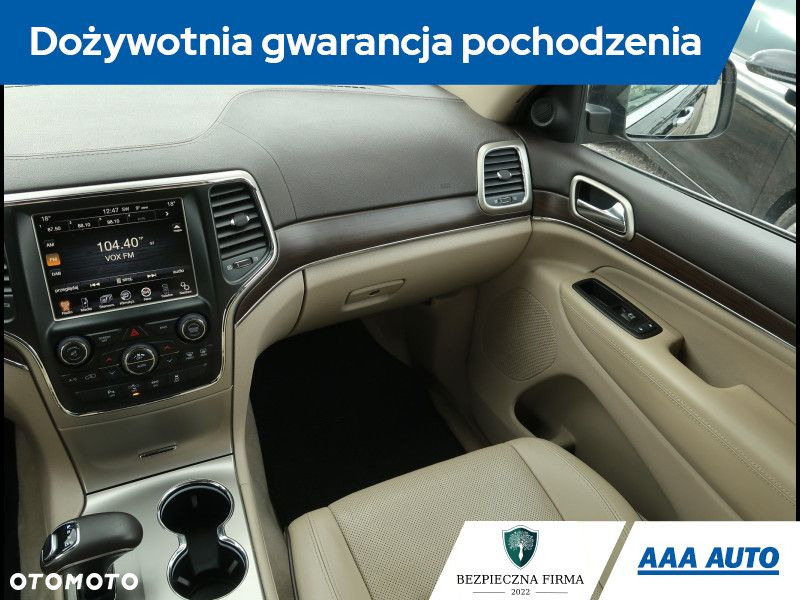 Jeep Grand Cherokee - 9