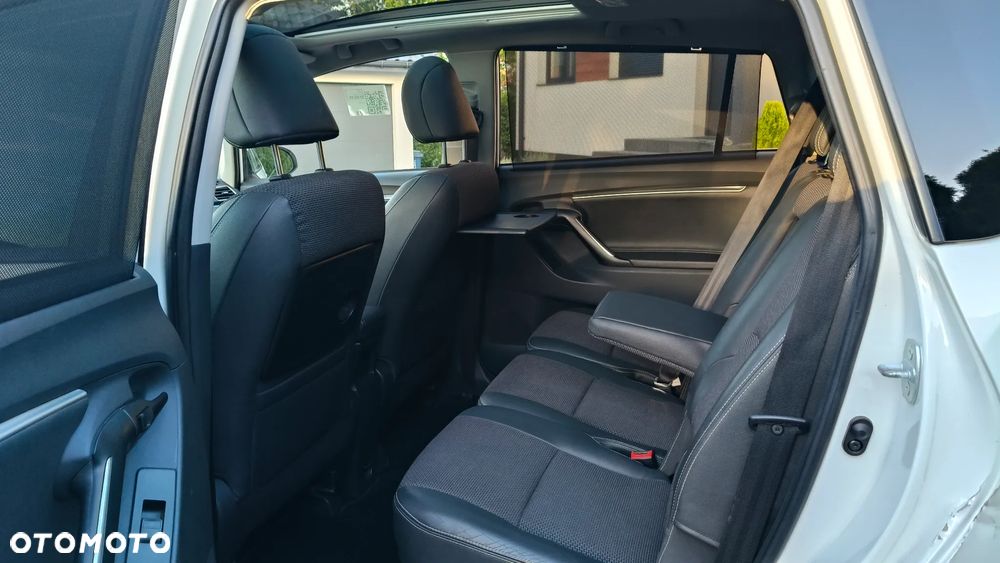 Toyota Verso 1.8 Multidrive Edition - 23