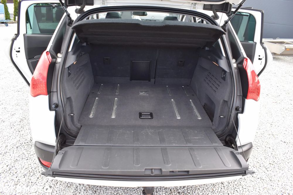Peugeot 3008 2.0 HYbrid4 - 15