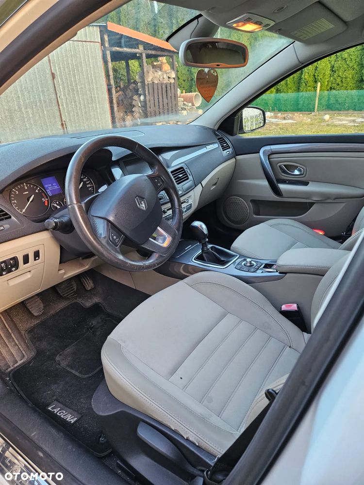 Renault Laguna - 10