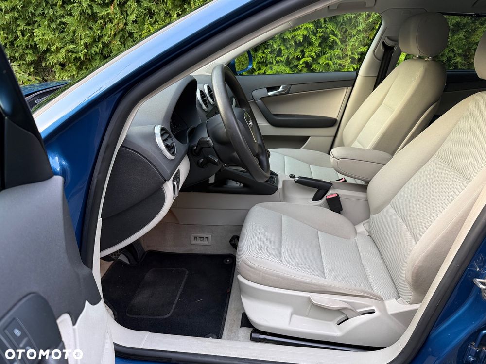 Audi A3 Sportback 1.8 TFSI Attraction - 12