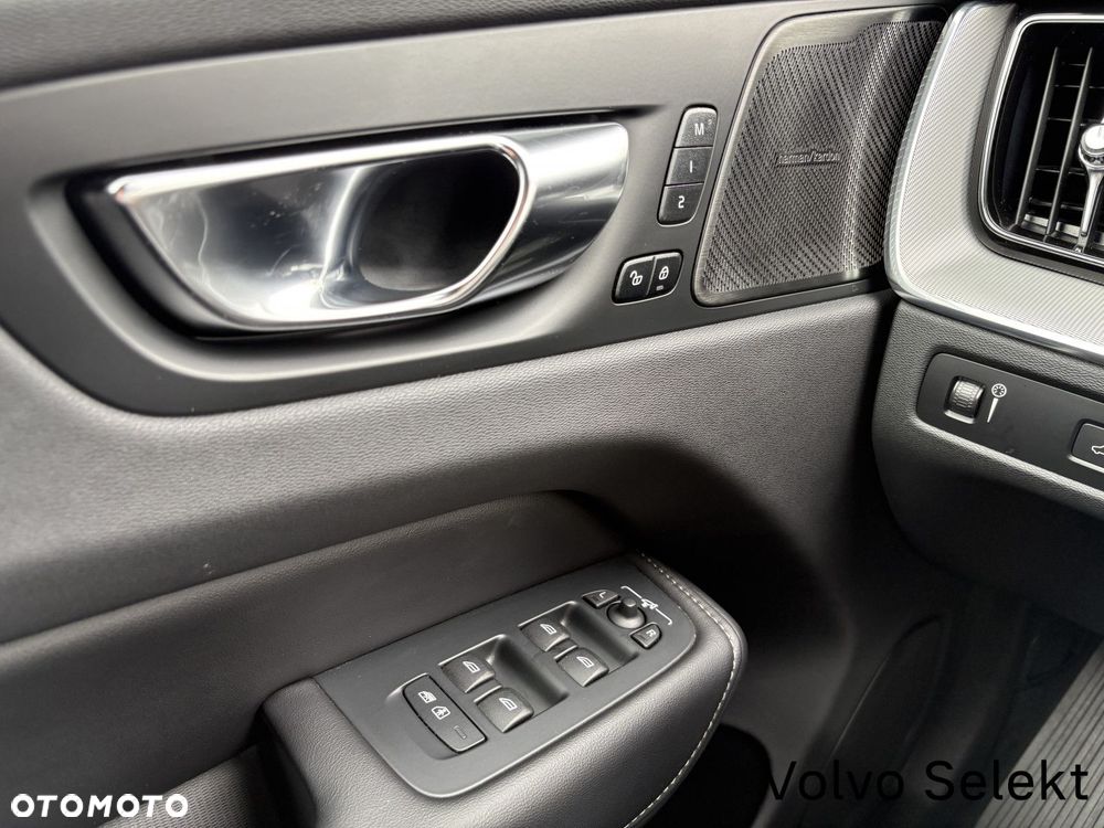 Volvo XC 60 - 23