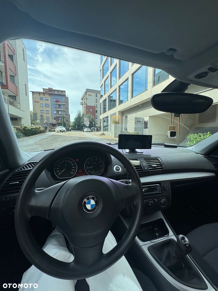 BMW Seria 1 - 13