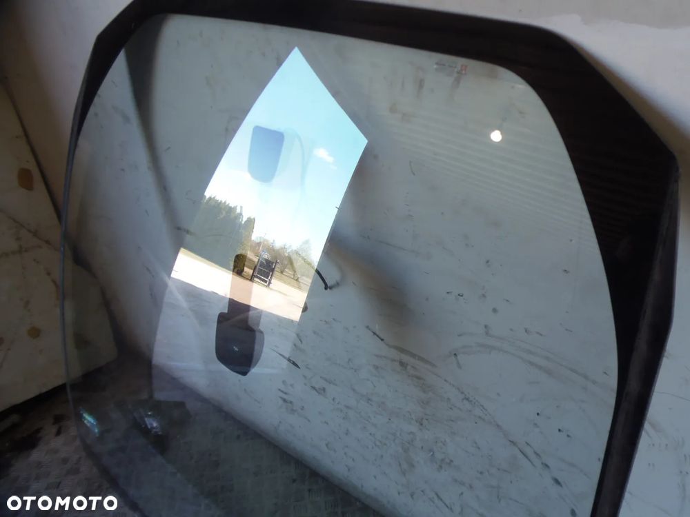 SZYBA PRZEDNIA CZOŁOWA CITROEN C4 GRAND PICASSO I - 2