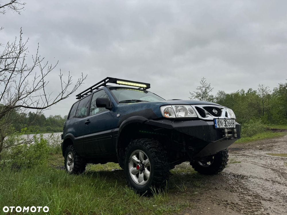 Nissan Terrano - 2