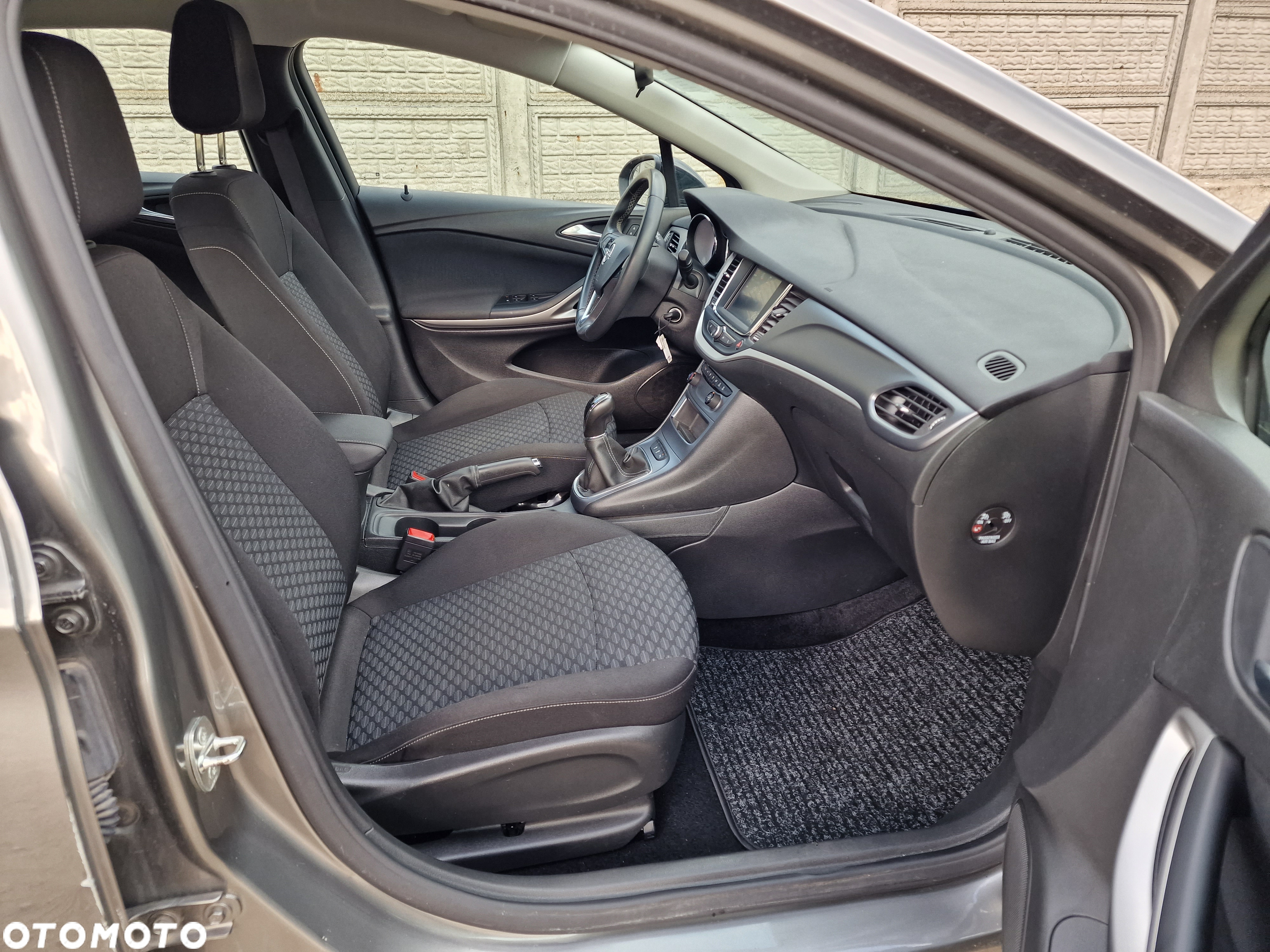 Opel Astra Sports Tourer 1.2 Turbo - 12